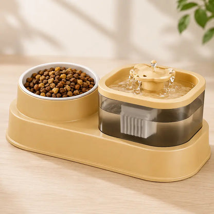 Fontaine eau & croquettes chat
