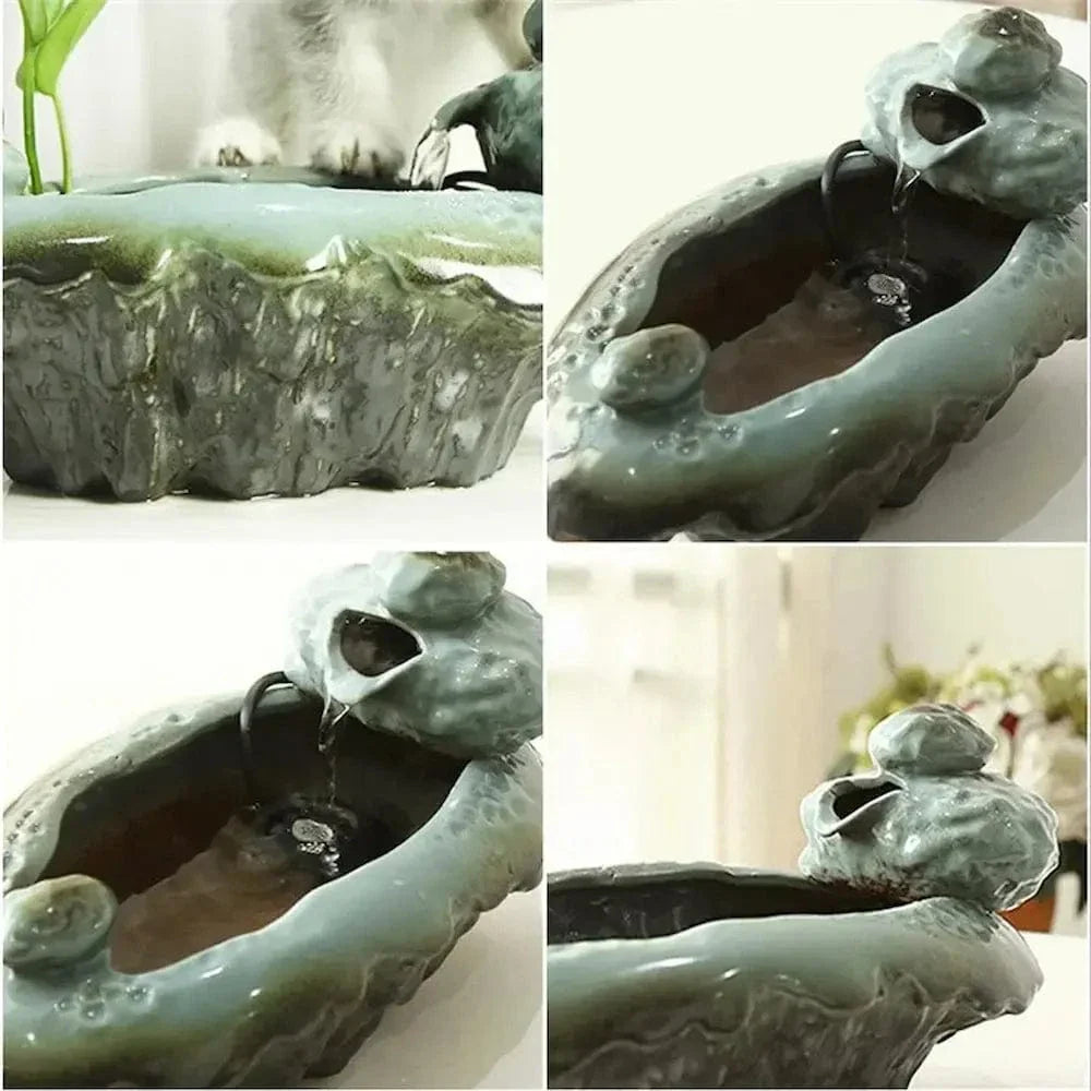Fontaine à eau chat grenouille