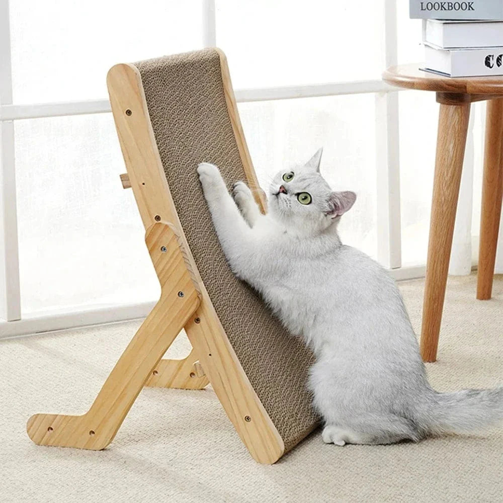 Griffoir en bois pour chat