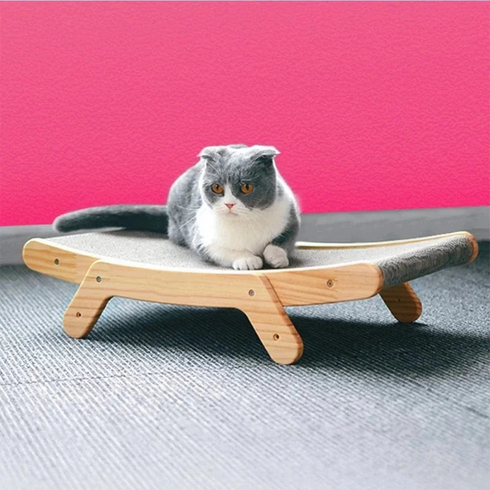 Griffoir en bois pour chat