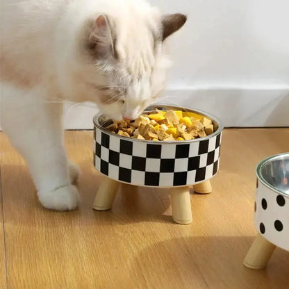 Gamelle chat en hauteur